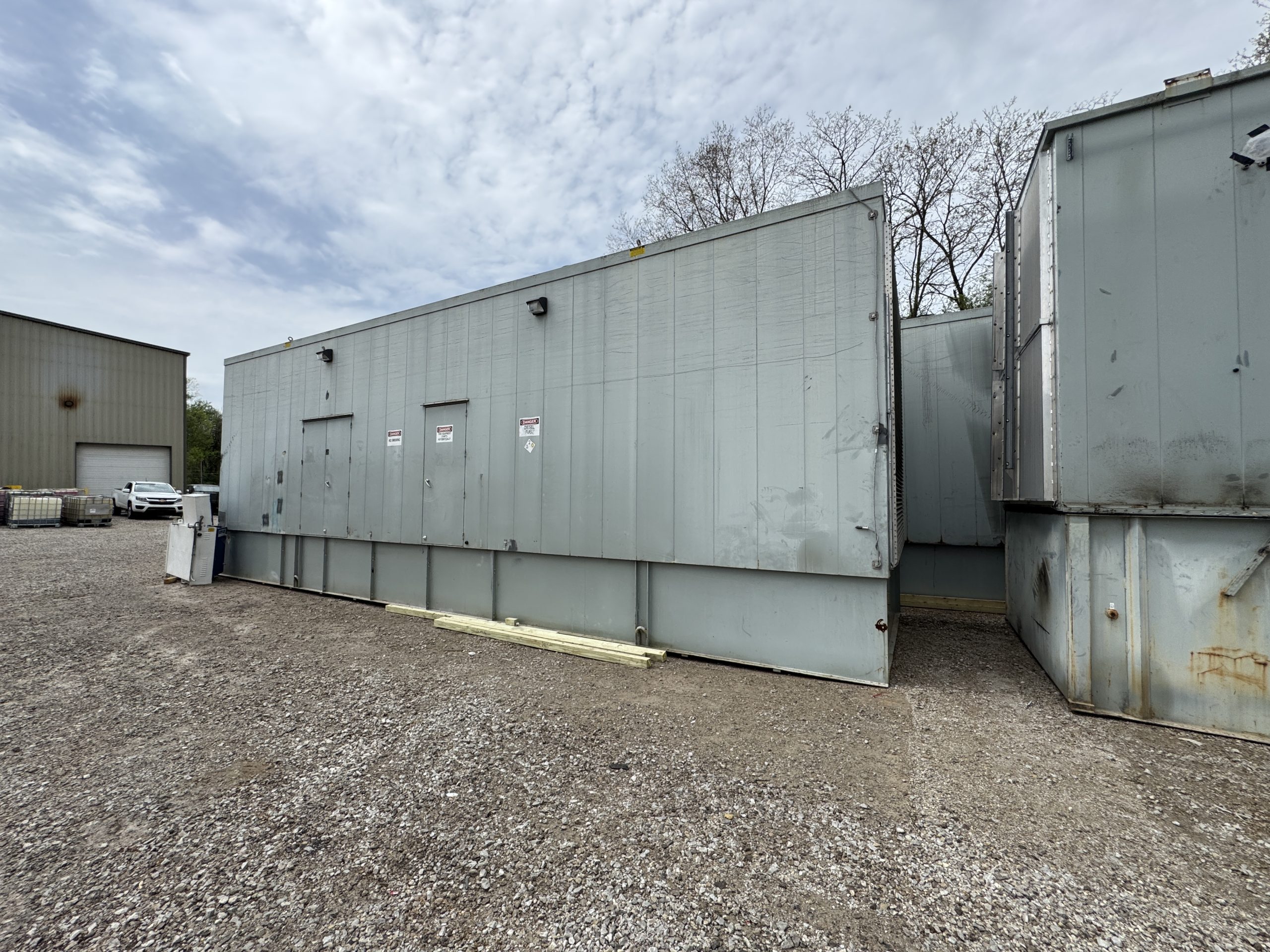 2007 CAT 3516C 2MW Diesel Generator - Image 2