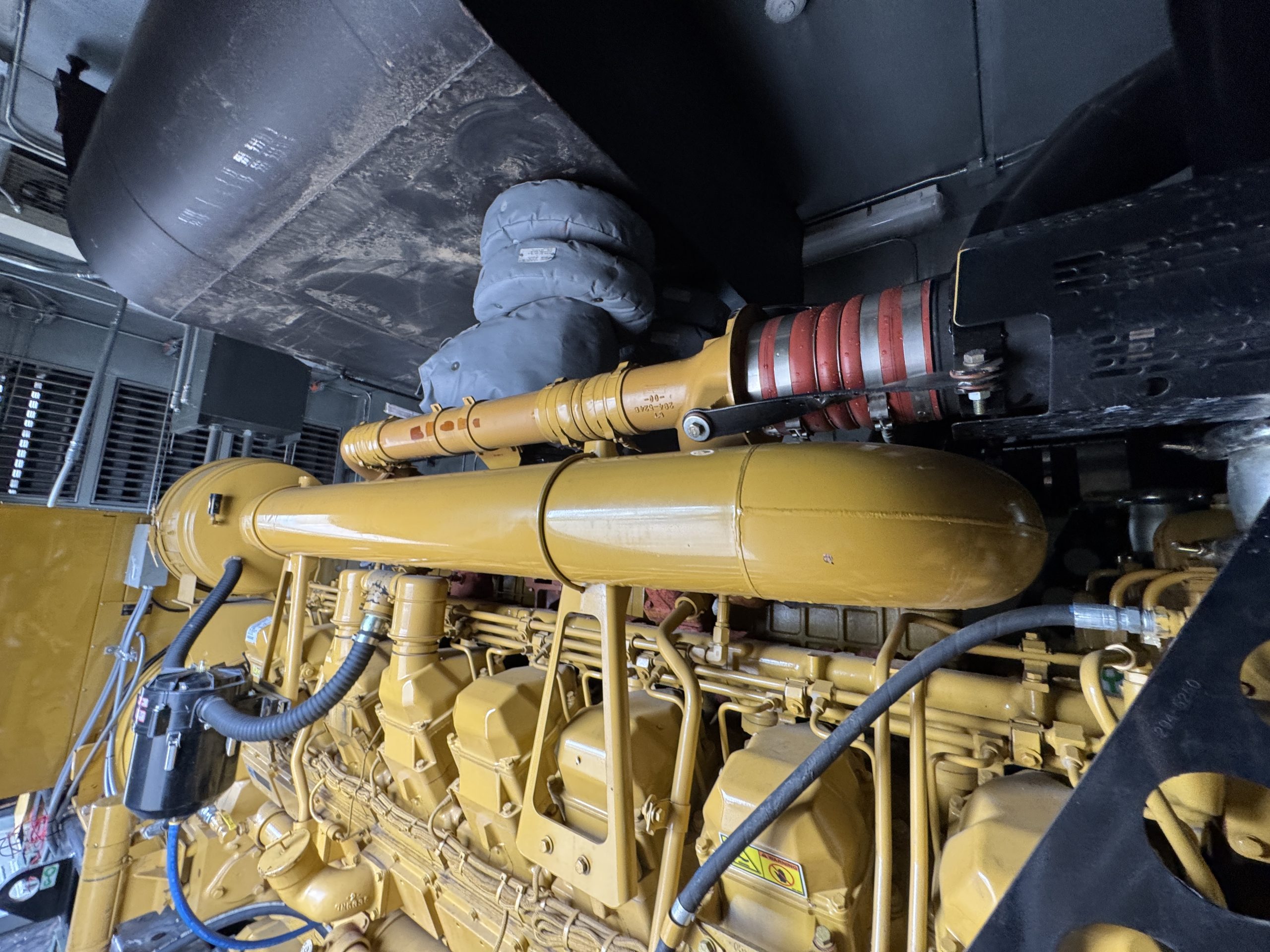 2007 CAT 3516C 2MW Diesel Generator - Image 10
